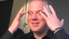 Glenn Beck EXPOSED - Crying On Cue Using Vicks under His Eyes