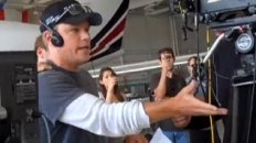 Matt Damon freaks out on Adrian Grenier from 'Entourage'